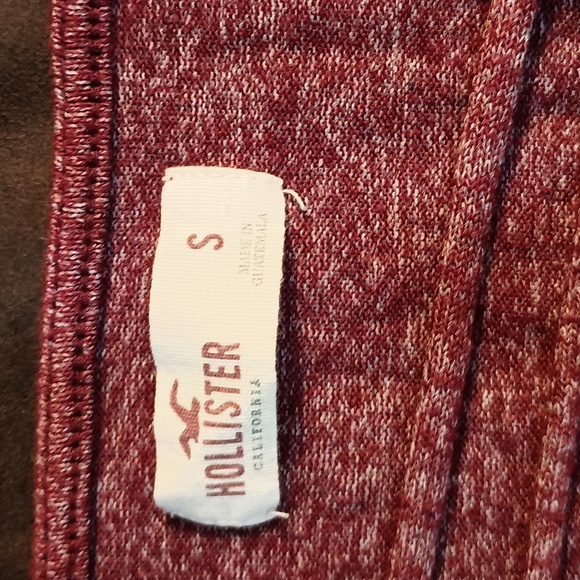 Hollister - Picture 2 of 2